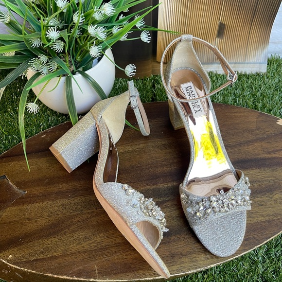 Badgley Mischka embellished heels size 7.5 tempest platino - Picture 3 of 10
